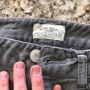 00 Aeropostale jeans in gray.
